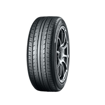 YOKOHAMA BLUEARTH-ES ES32 185/65R14 86T nyári gumi